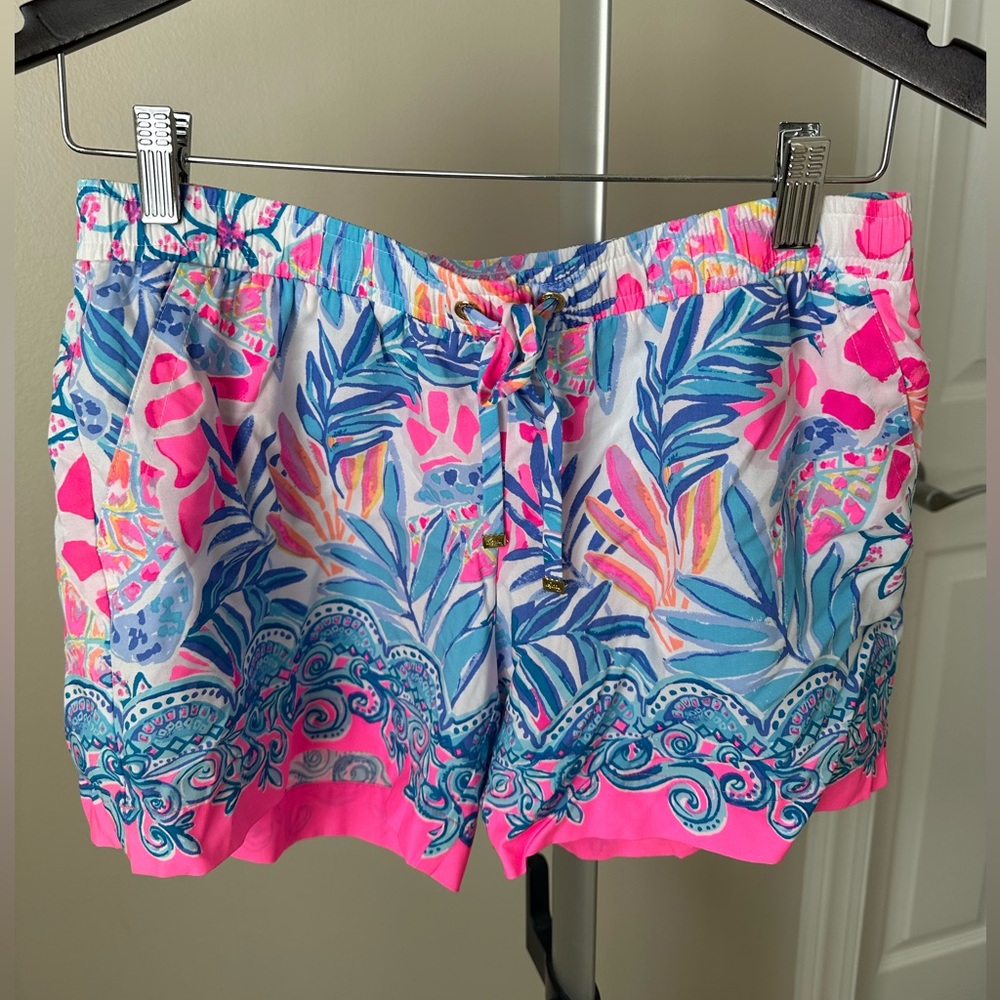 Lilly Pulitzer shorts in size small